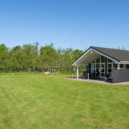 Eicke - 12km From The Sea By Interhome *